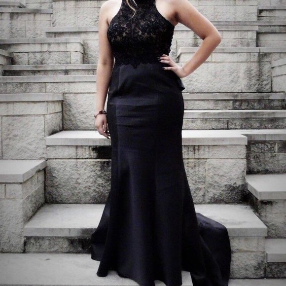 Black lace Dress; Evening Gown, Prom - Picture 6 of 9